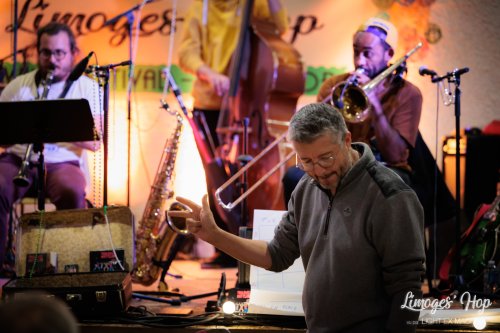 Limoges'Hop festival 2022

Partage libre avec le crédit et la citation (@lightexmachina) de l'auteur pour tout usage non promotionnel ou commercial.

© Alexandre - LIGHT EX MACHINA 2022, tous droits réservés.